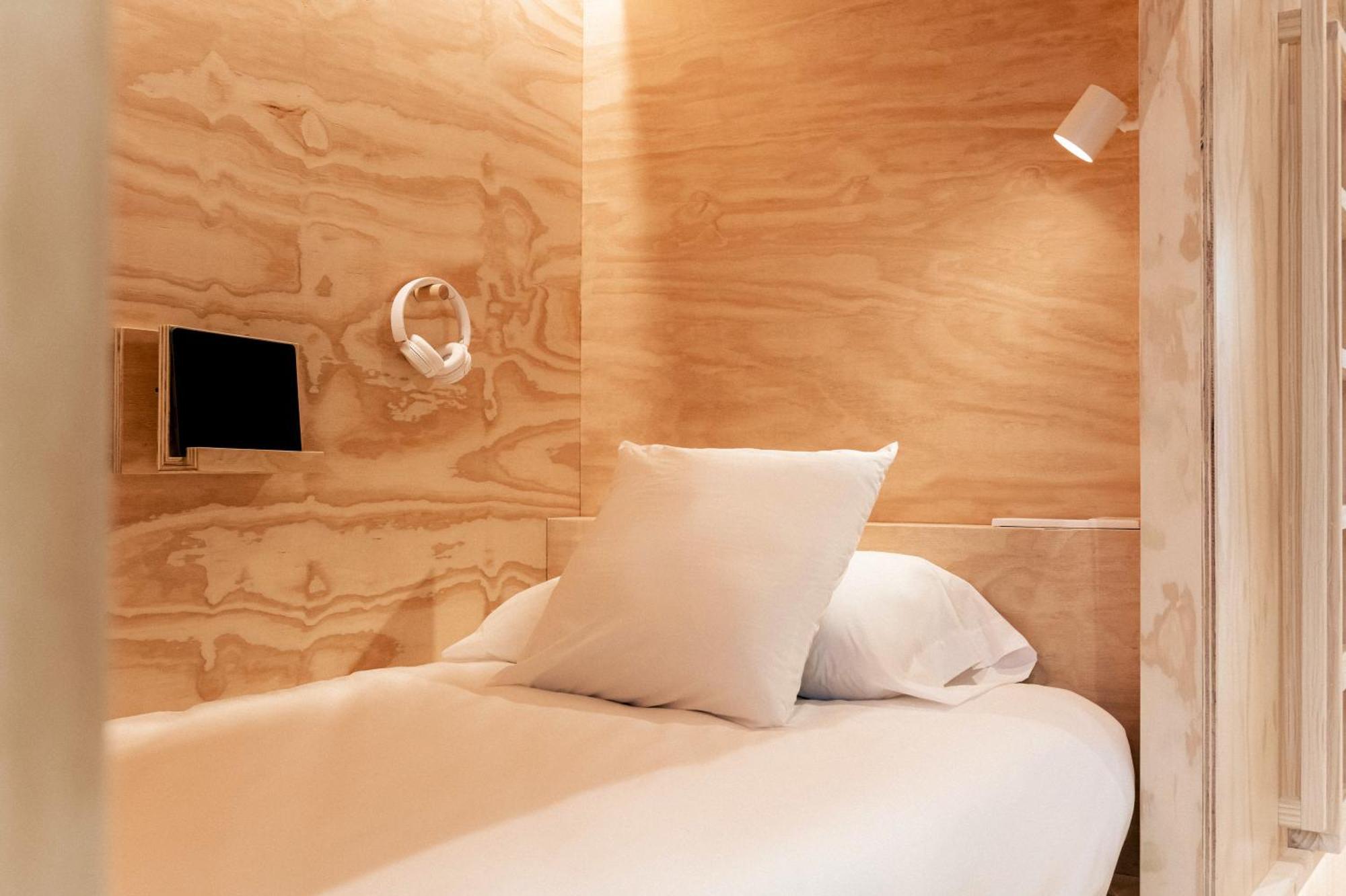 Colo Colo Hostel Валенсия Экстерьер фото