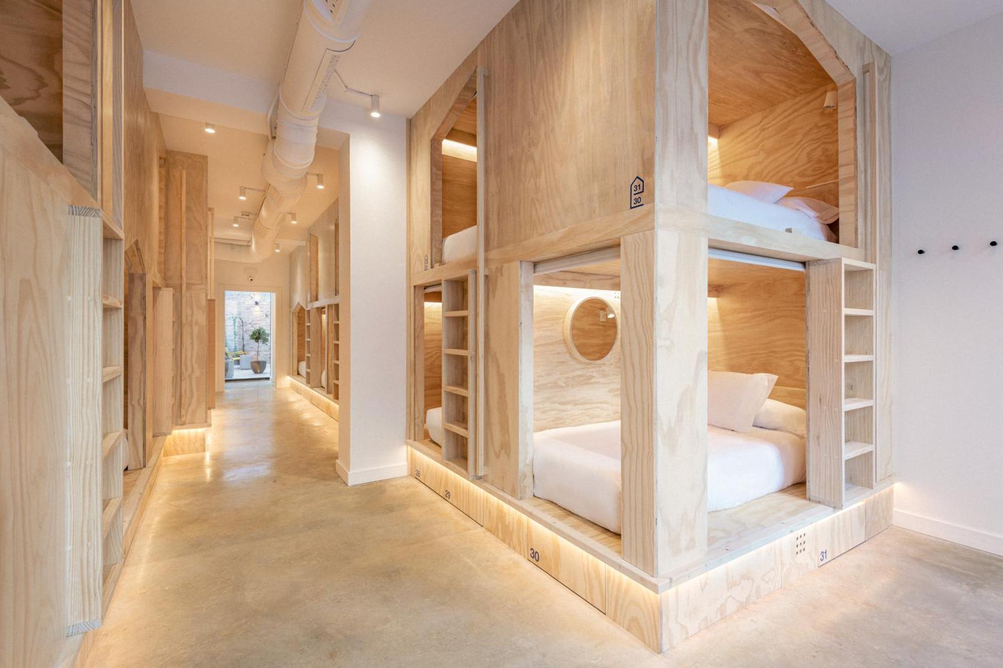Colo Colo Hostel Валенсия Экстерьер фото
